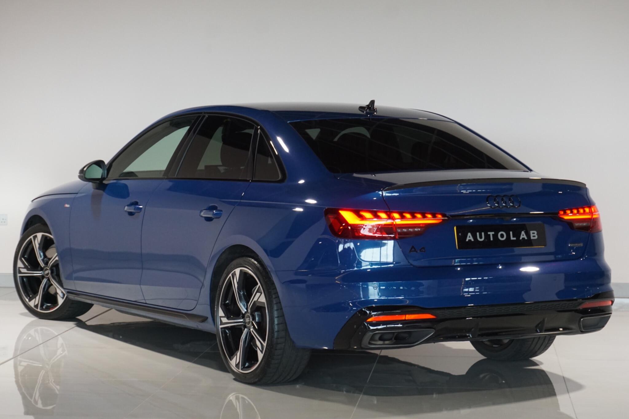 Audi A4 2.0 TDI 40 Black Edition Saloon 4dr Diesel S Tronic quattro Euro 6 (s/s) (204 ps)